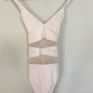 Bleu Rod Beattie White one piece, size small